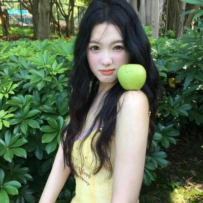 游艇藏春